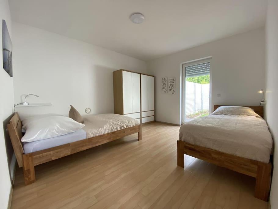 Neu Apartment In Schloss Naehe,Parkplatz, Netflix Sogel Exterior photo