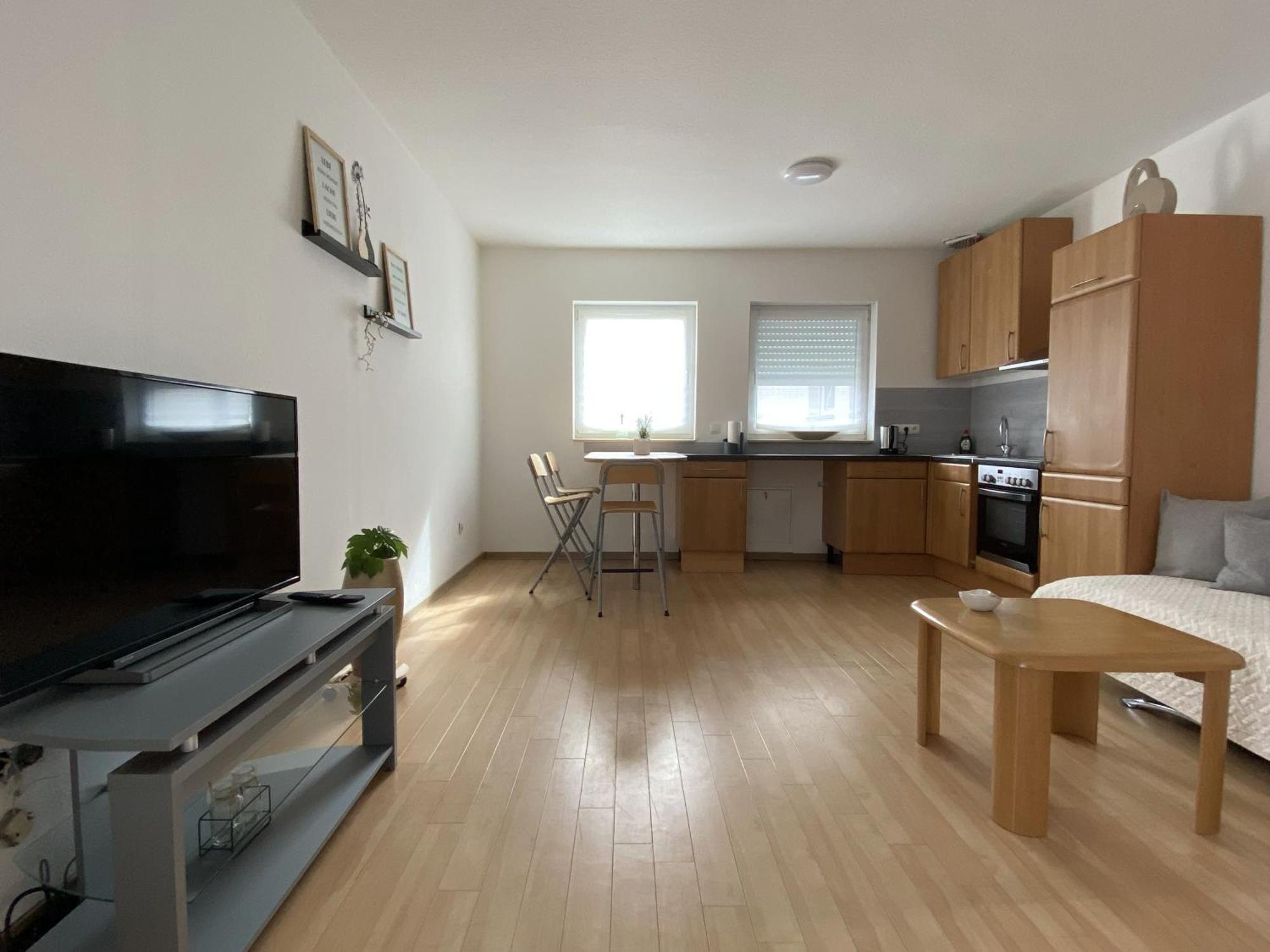 Neu Apartment In Schloss Naehe,Parkplatz, Netflix Sogel Exterior photo