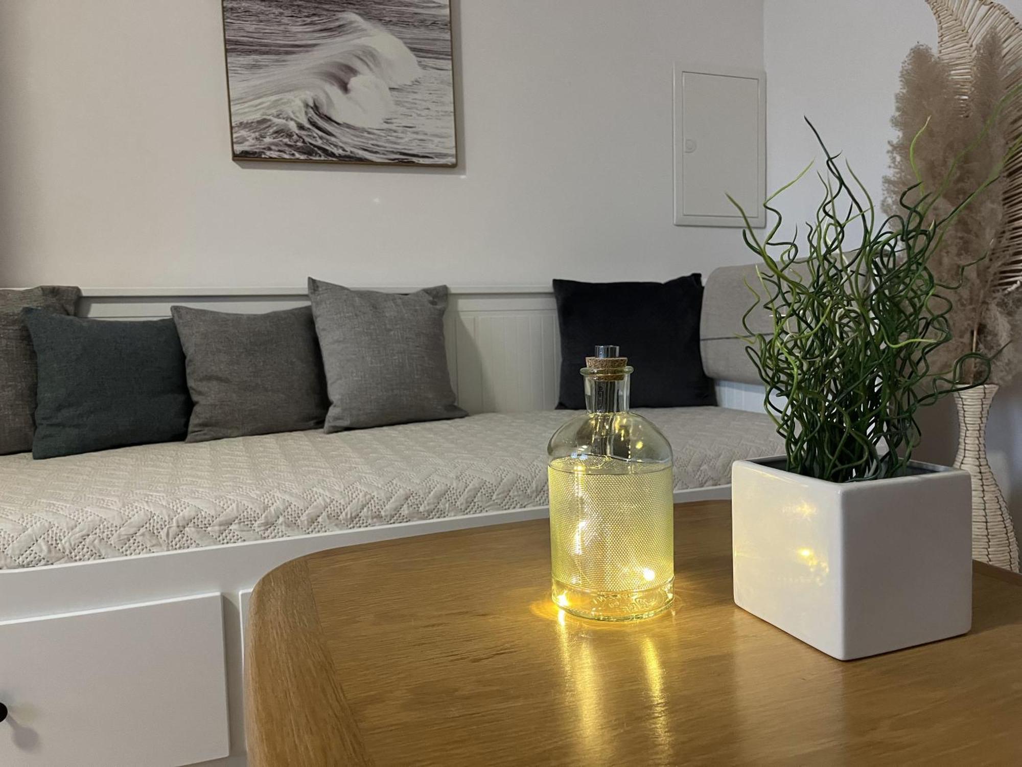Neu Apartment In Schloss Naehe,Parkplatz, Netflix Sogel Exterior photo