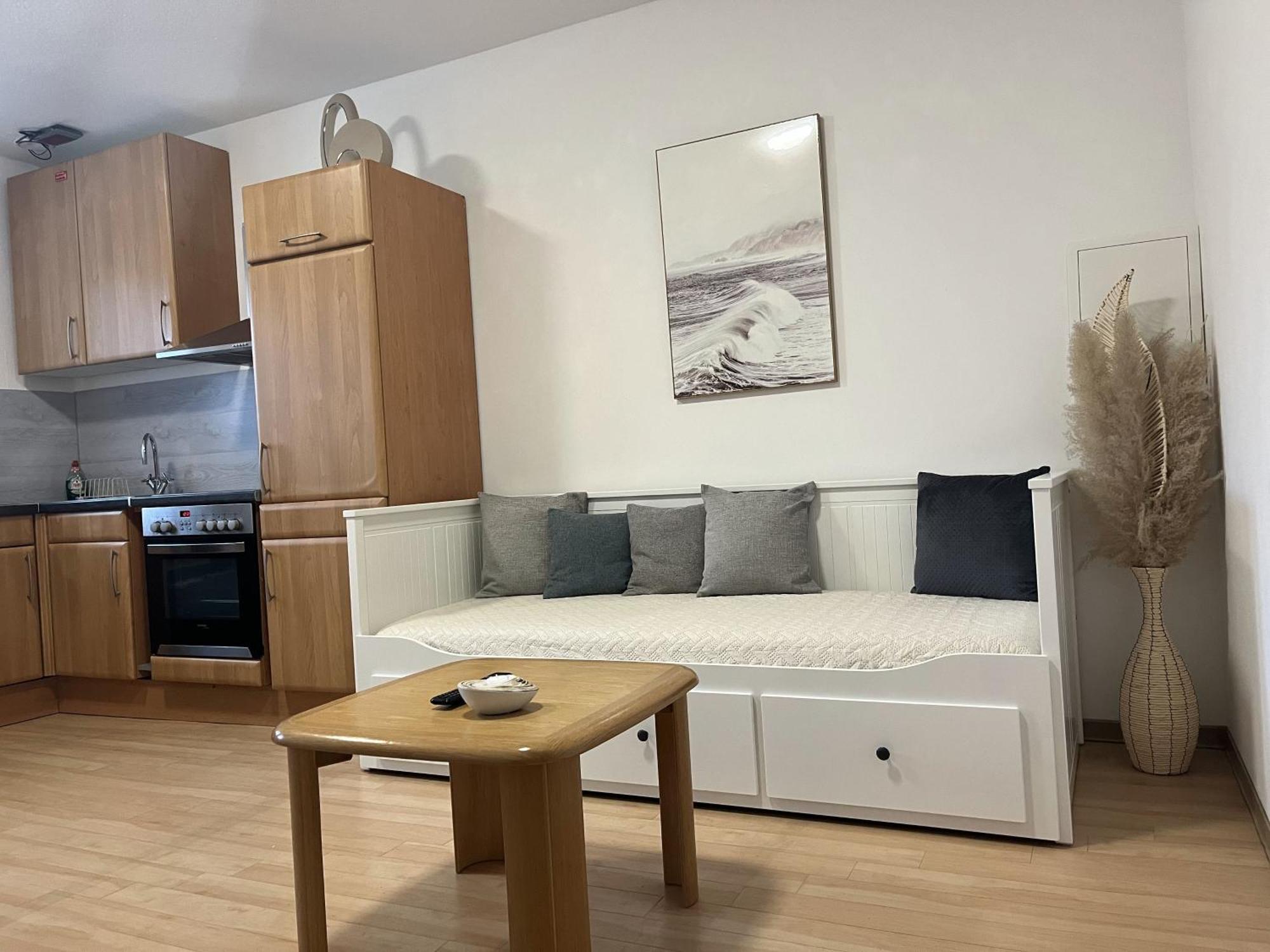 Neu Apartment In Schloss Naehe,Parkplatz, Netflix Sogel Exterior photo